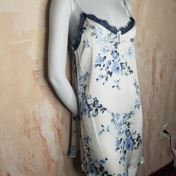 Floral Dress Size Small - Picture 2 of 7